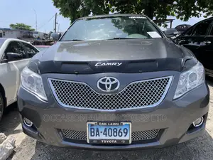 Toyota Camry LE 4dr Sedan (2.5L 4cyl 6AM) 2010 Gray