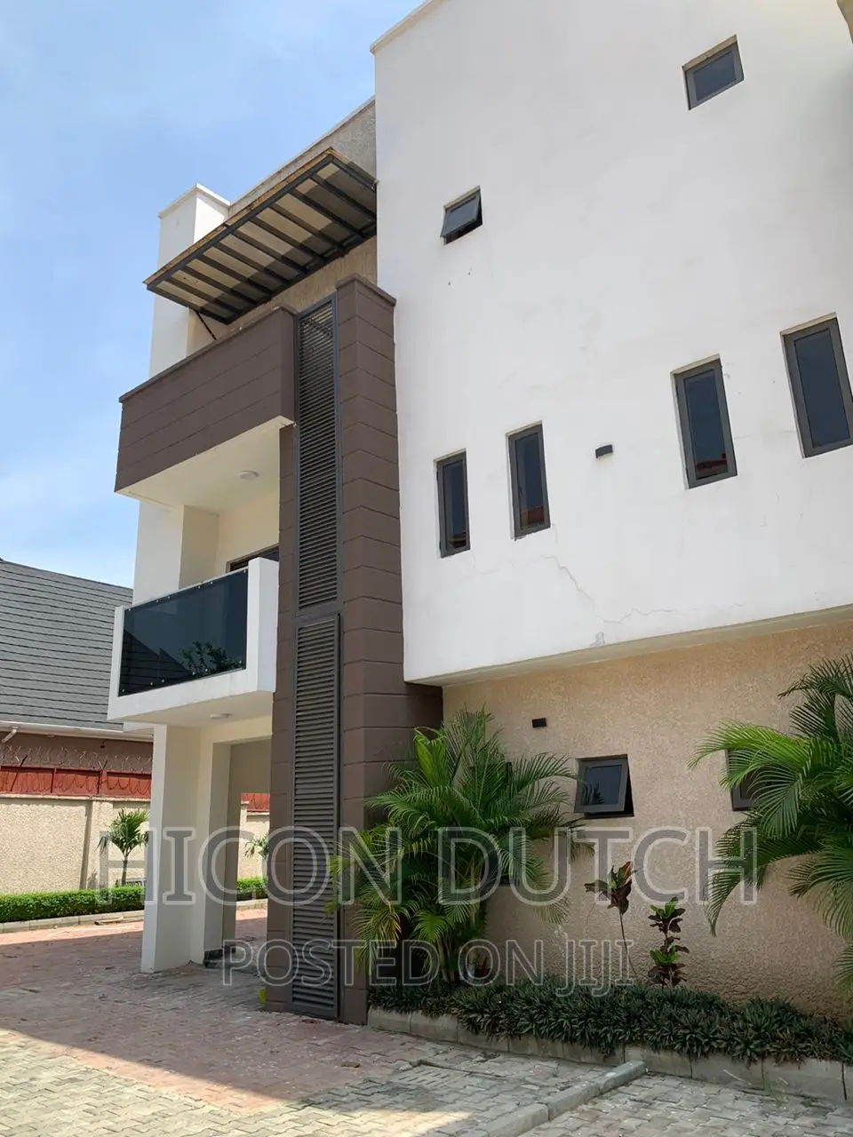 4bdrm Townhouse / Terrace in Main Katampe for rent