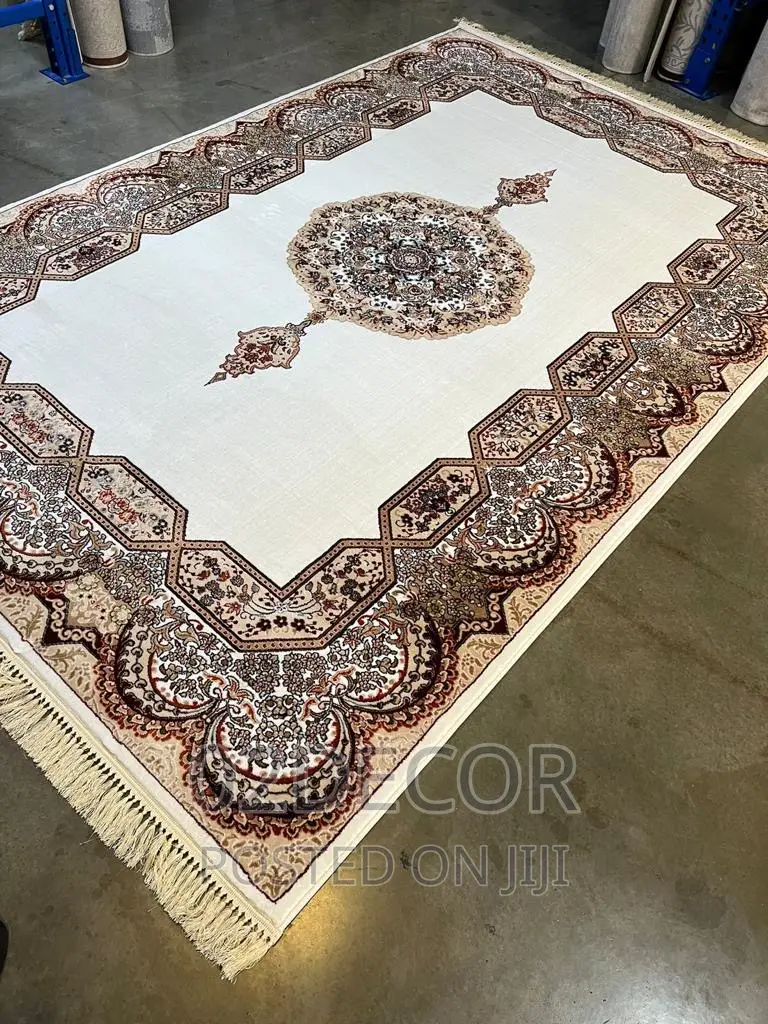 Persian Center Rugs 4/6 and 5/7 and 7/10 in Surulere Home Accessories