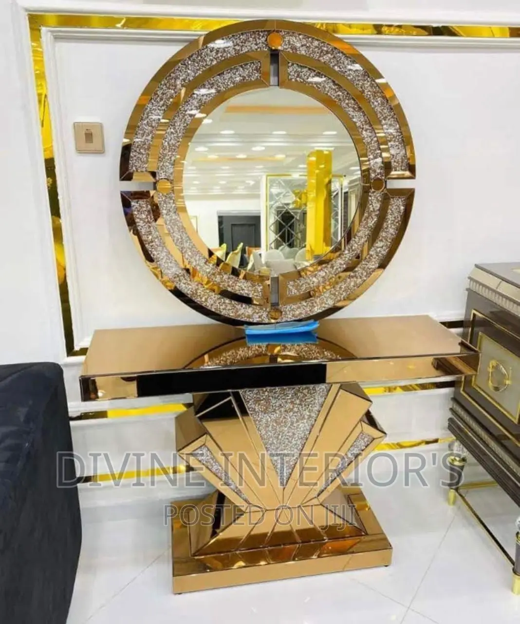 Luxurious Imported Mirror and Console