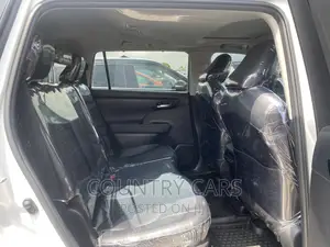 Toyota Highlander XLE 2022 White