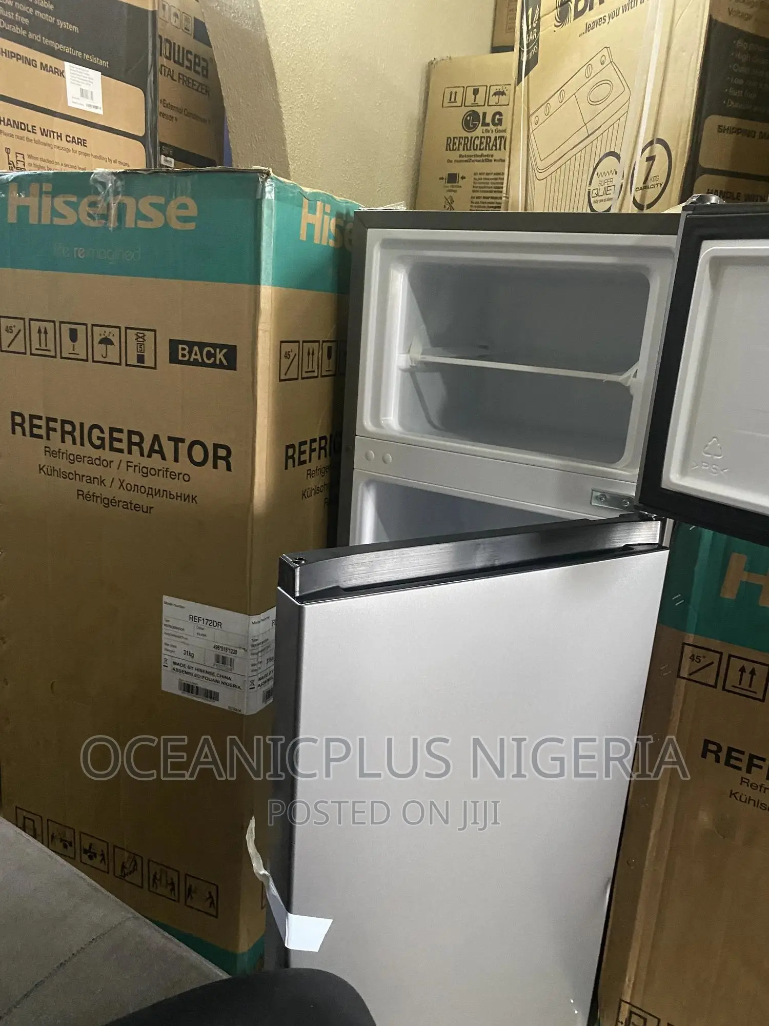 Hisense 124l Lock and Key Double Door Refrigerator
