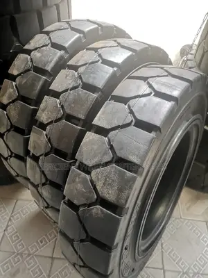 9.00-20 ROYAL SOLID Tyre