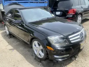 Mercedes-Benz C300 Sport 4Matic Sedan AWD (3.5L 6cyl 7A) 2013 Black