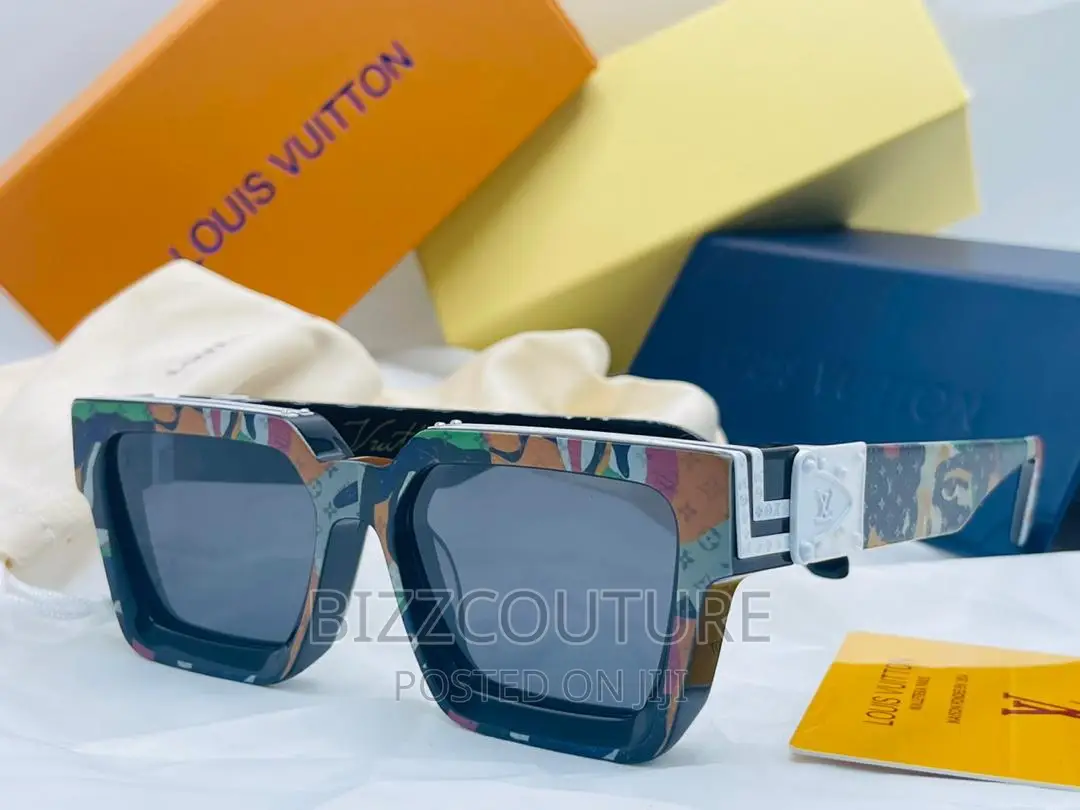 Original LOUIS VUITTON Sunglasses Available in Store
