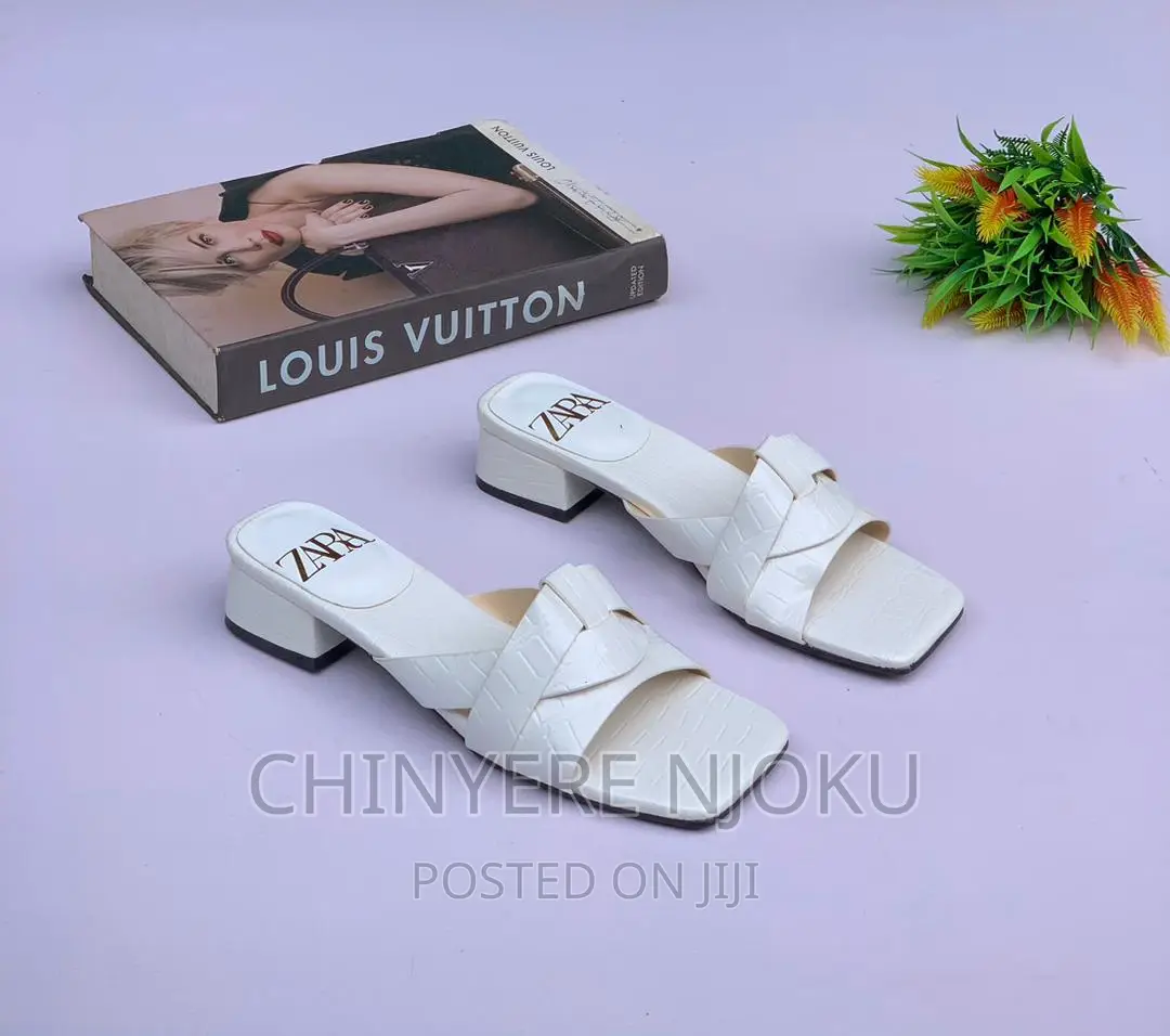 Female Flat Shoes