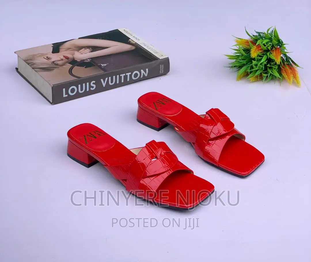 Female Flat Shoes