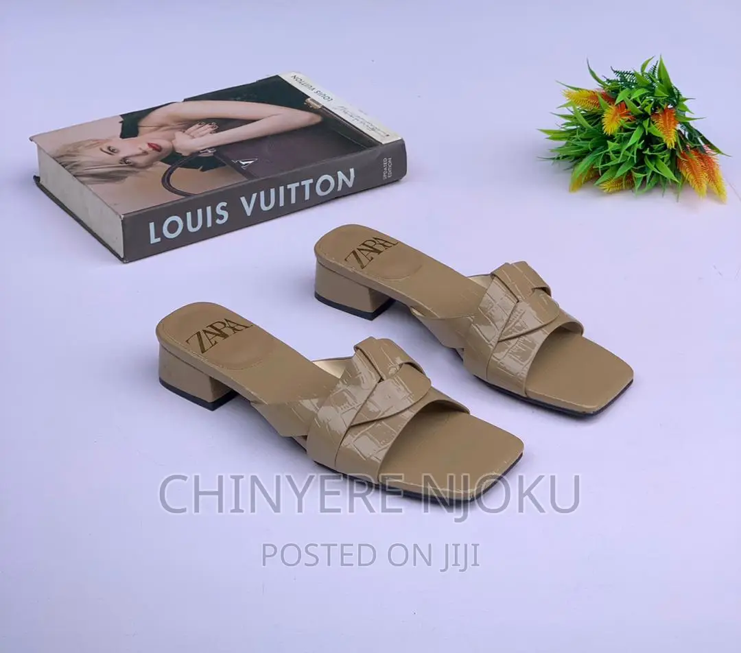Female Flat Shoes