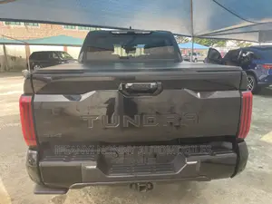 Toyota Tundra 2023 Black