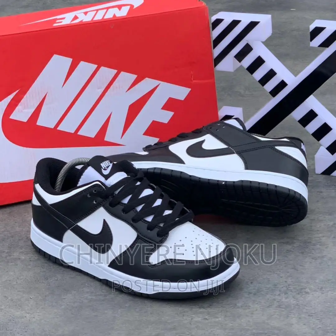 Nike Air Force Sneakers
