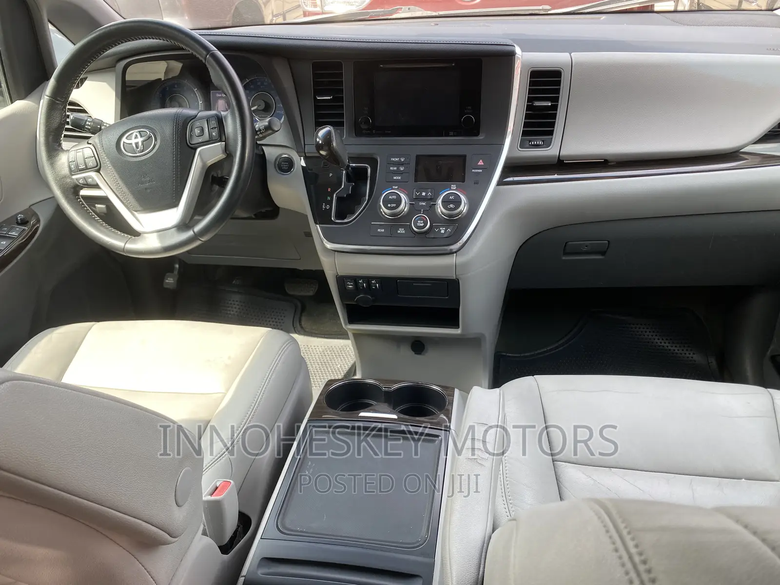 Toyota Sienna 2016 Gray