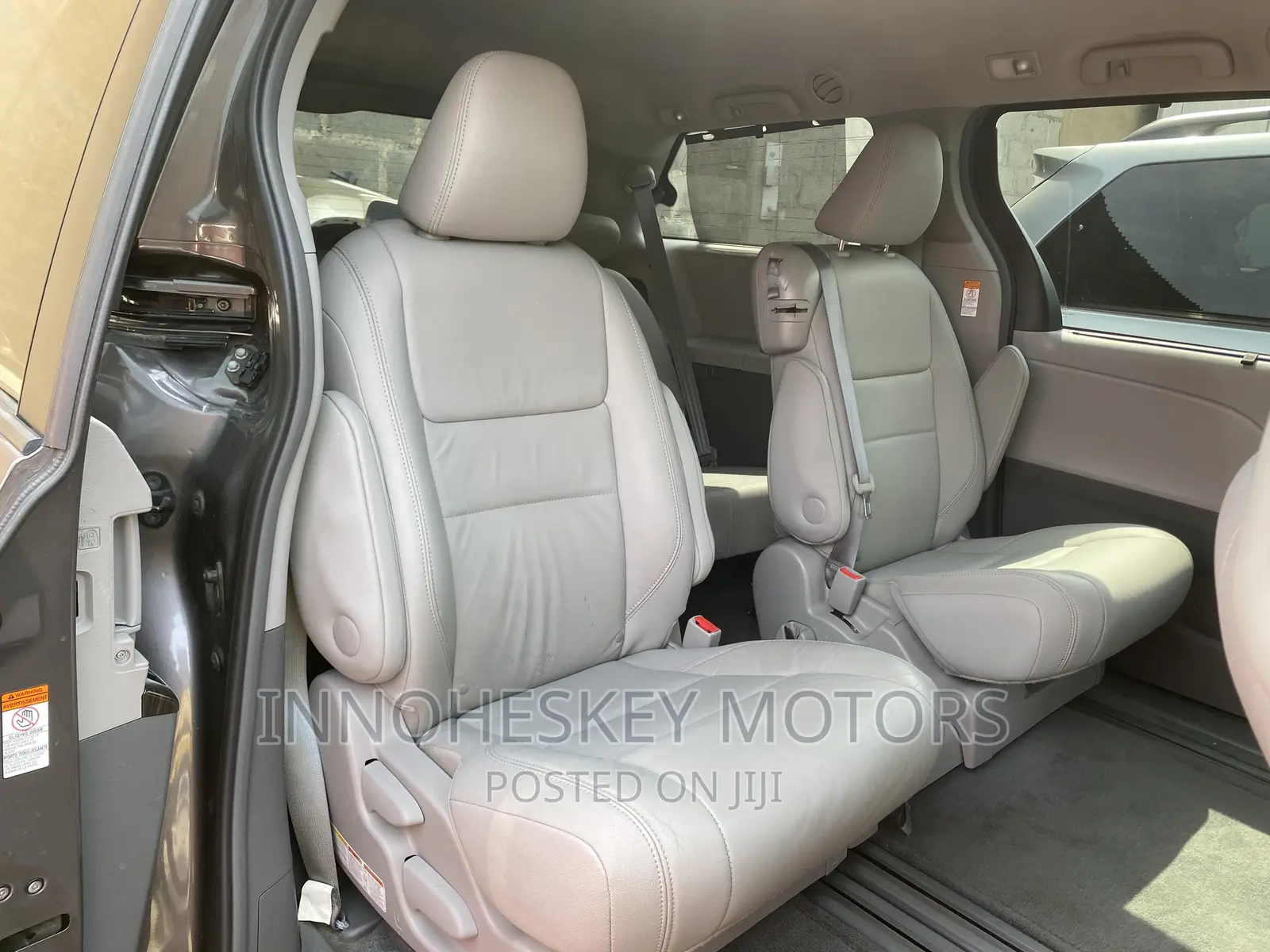 Toyota Sienna 2016 Gray