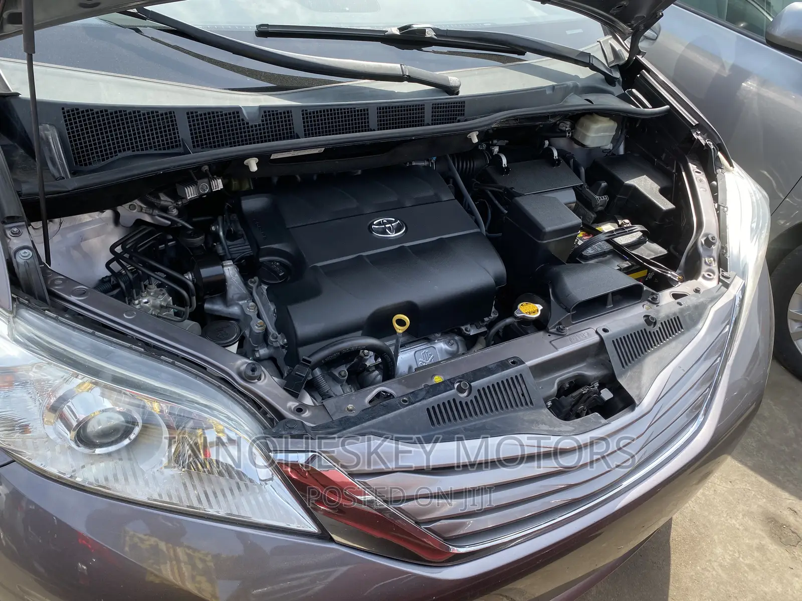 Toyota Sienna 2016 Gray
