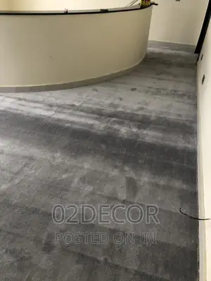 Plain Grey Vip Floral Rug