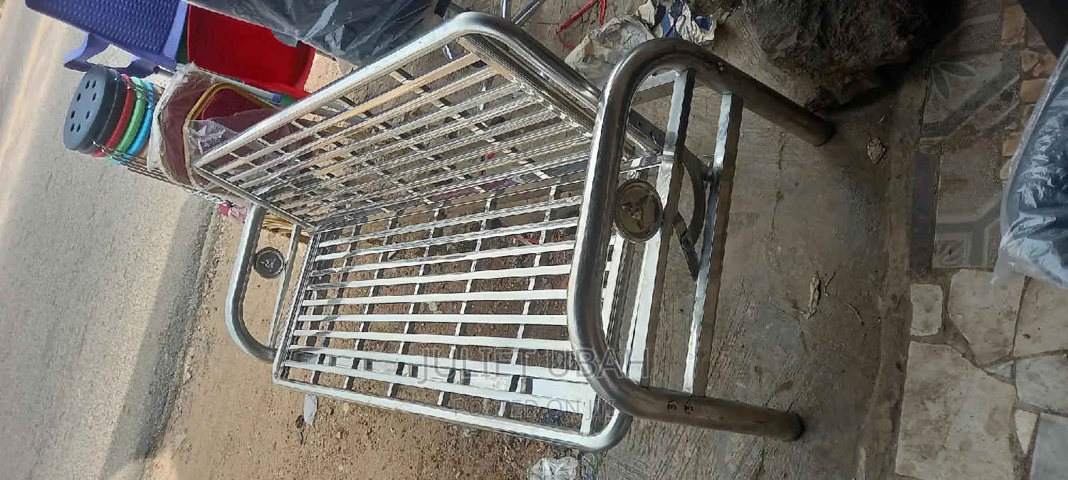 Stainless Three Sitter Chair