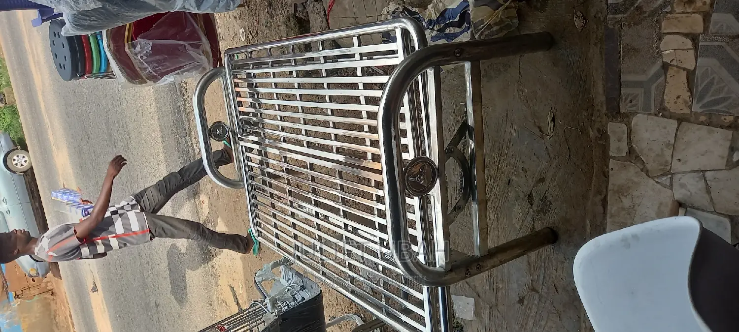 Stainless Three Sitter Chair