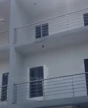 5bdrm House in Gra, Ogudu for rent