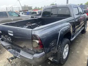 Toyota Tacoma 2014 Gray