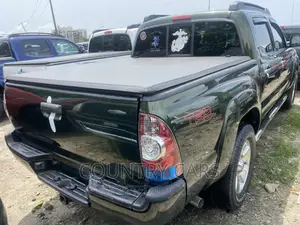 Toyota Tacoma 2013 Green