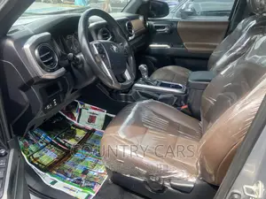 Toyota Tacoma Limited 2018 Silver