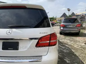 Mercedes-Benz GLS-Class GLS550 4MATIC 2018 White