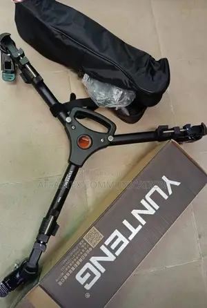 Tripod Dolly