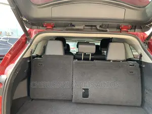 Toyota Highlander XLE 2022 Red