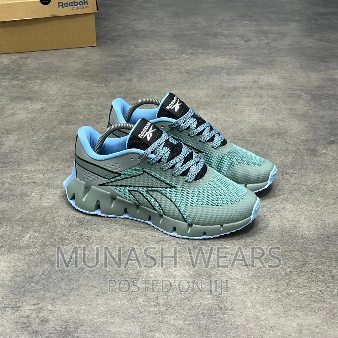 Reebok Classic Sneakers