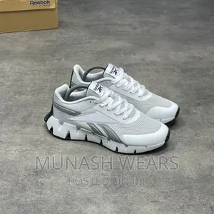 Reebok Classic Sneakers