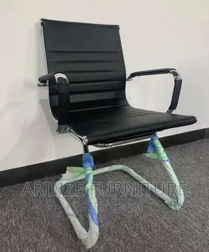 Strong Visitor Chair