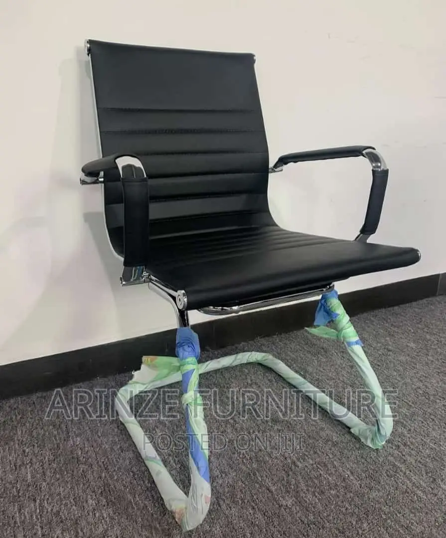 Strong Visitor Chair