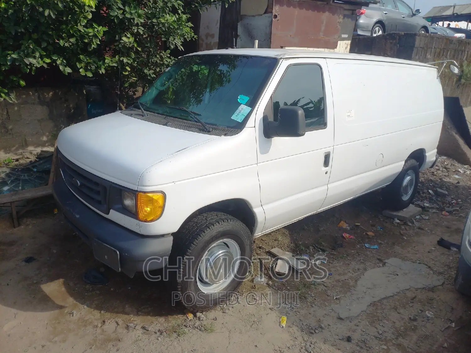 Ford E250 2006 White