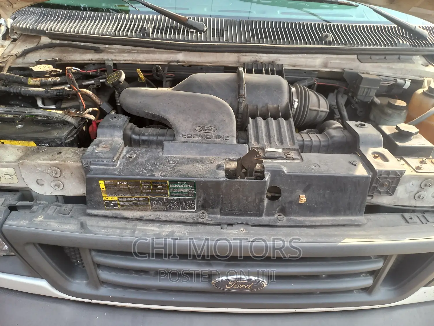 Ford E250 2006 White