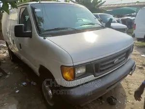 Ford E250 2006 White