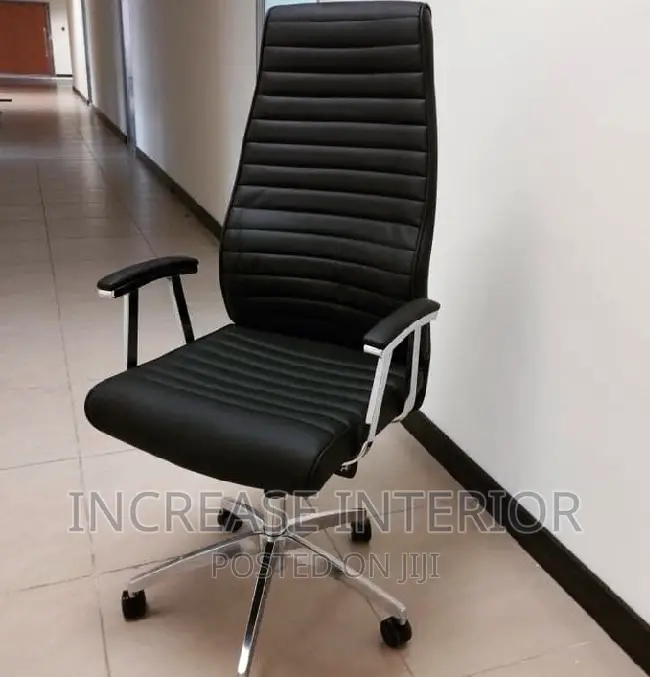 Executive Quality Office Swivel Chair.