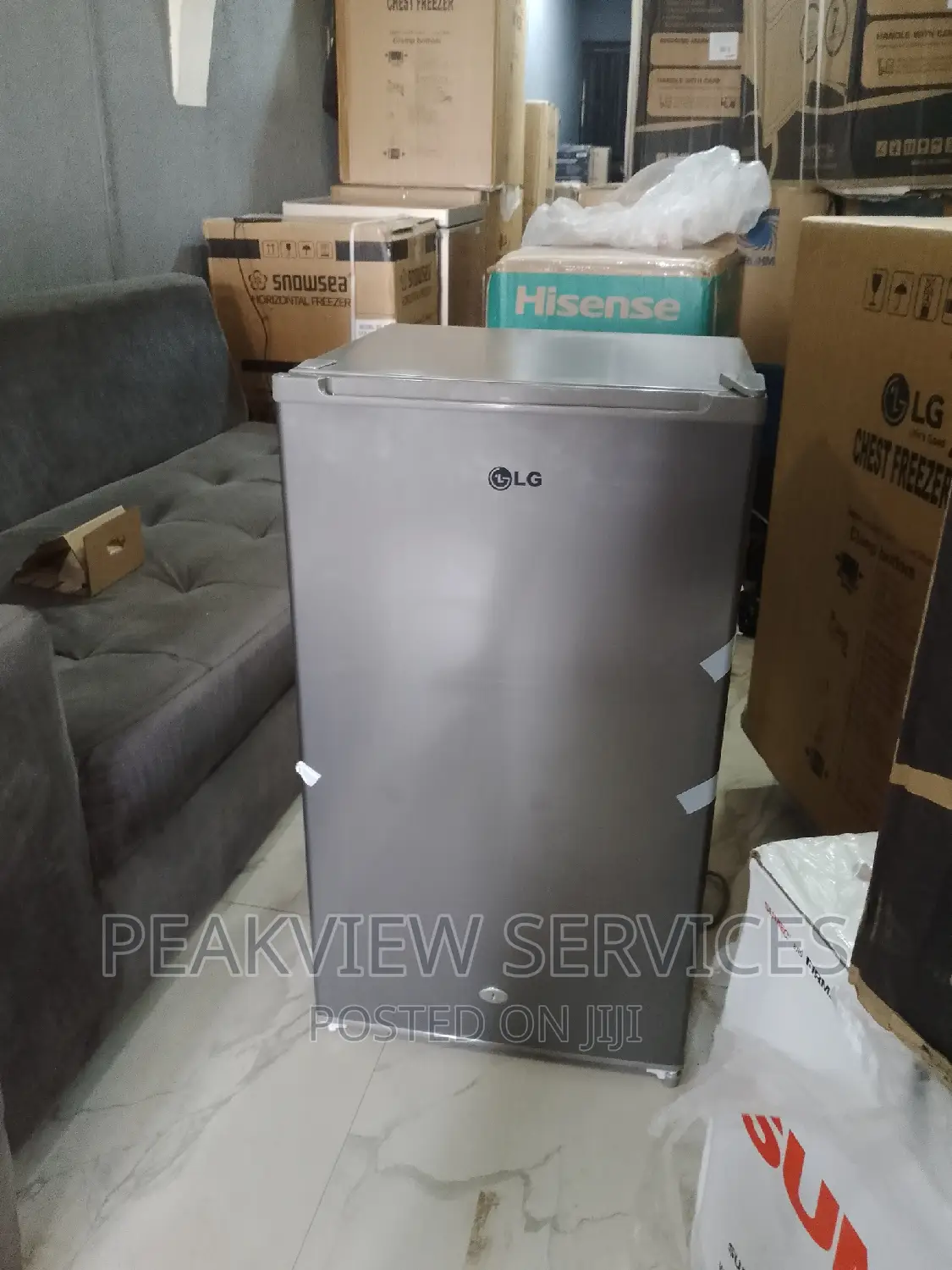 LG Gc 131 Refrigerator With Shelves