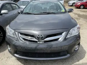 Toyota Corolla LE 4dr Sedan (1.8L 4cyl 4A) 2010 Gray