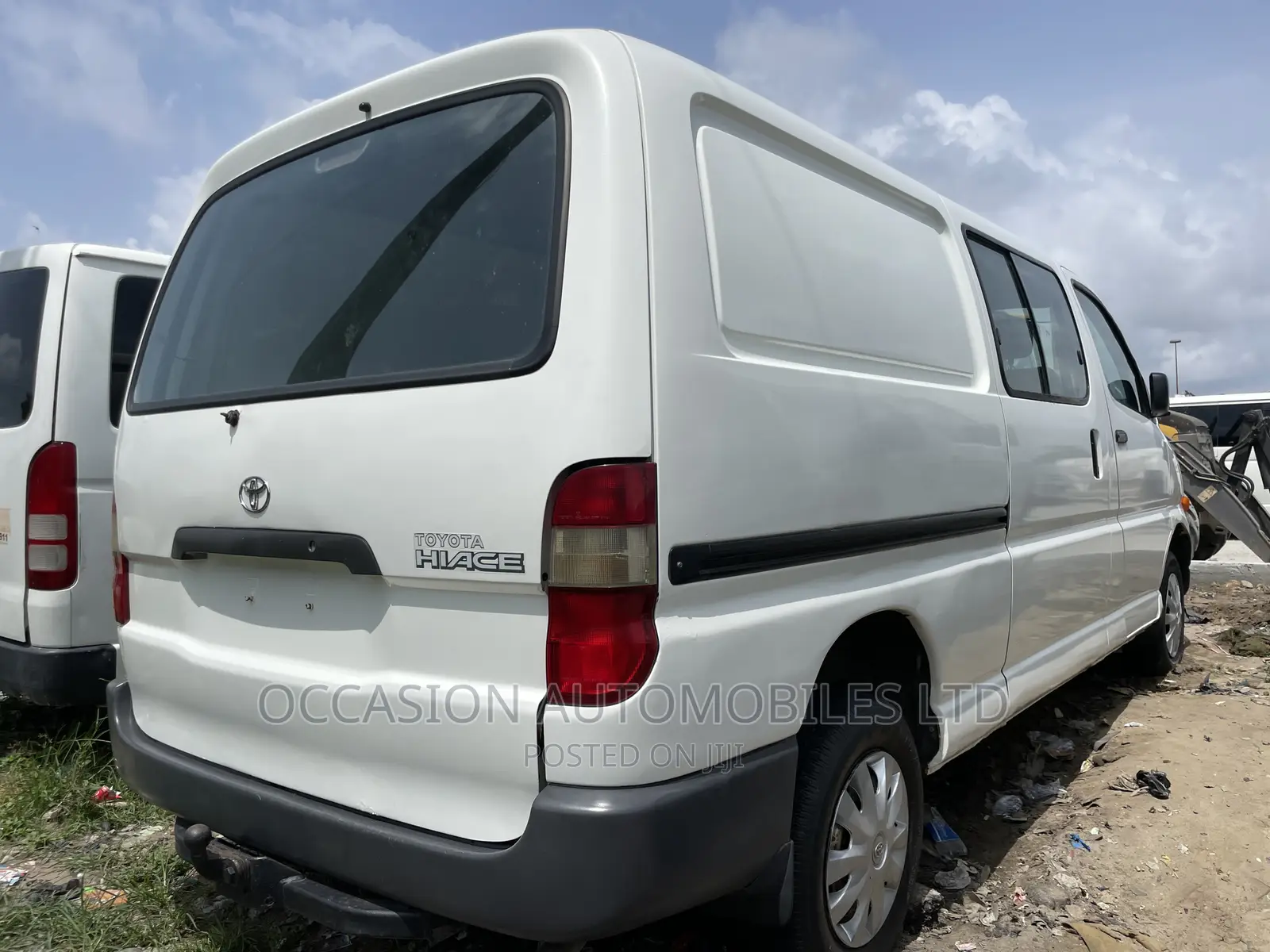 Toyota HiAce 2004 White