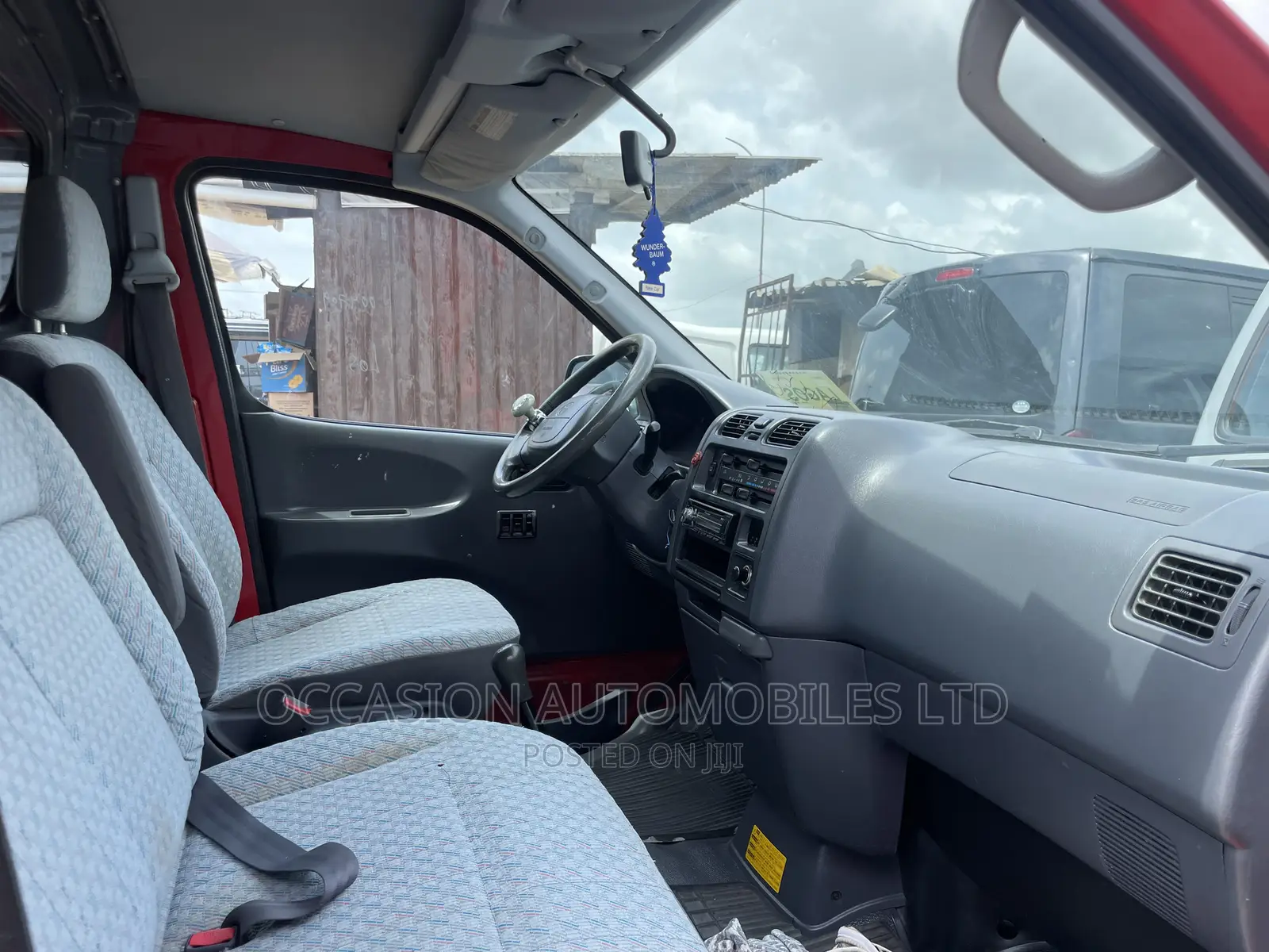 Toyota HiAce 2004 Red