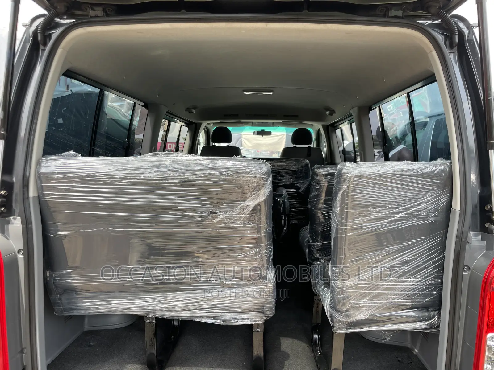 Toyota Regius 2010 Grey