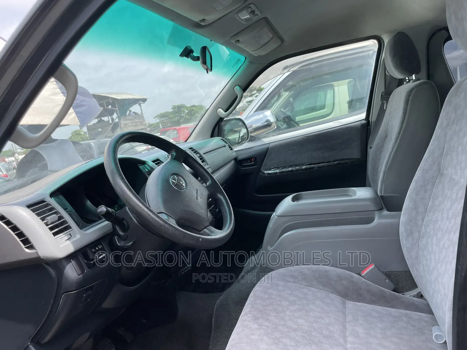 Toyota Regius 2010 Grey