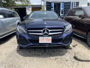 Mercedes-Benz C300 2016 Blue