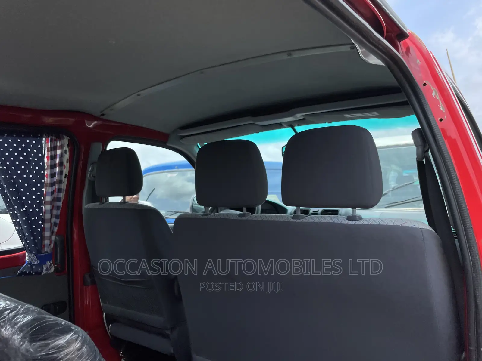 Toyota HiAce 2003 Red
