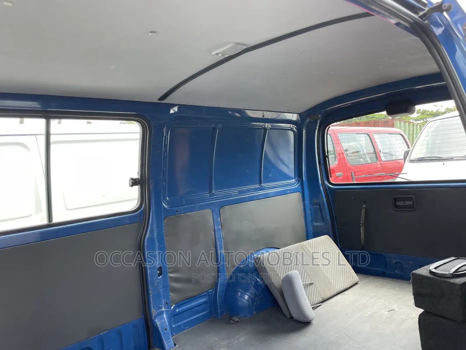 Toyota HiAce 2004 Blue