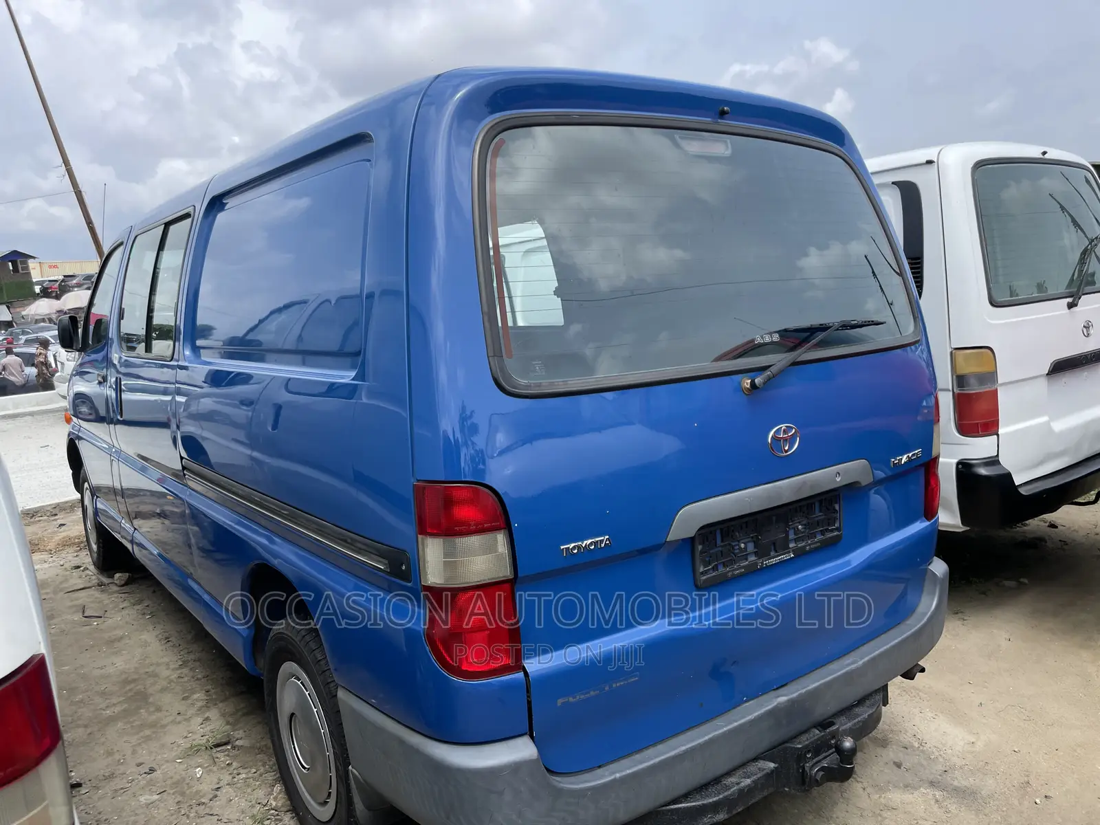 Toyota HiAce 2004 Blue
