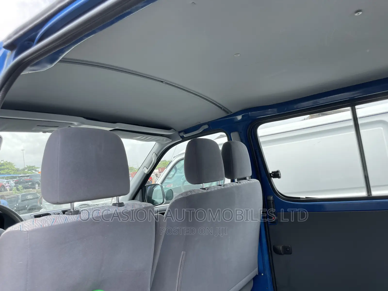 Toyota HiAce 2004 Blue