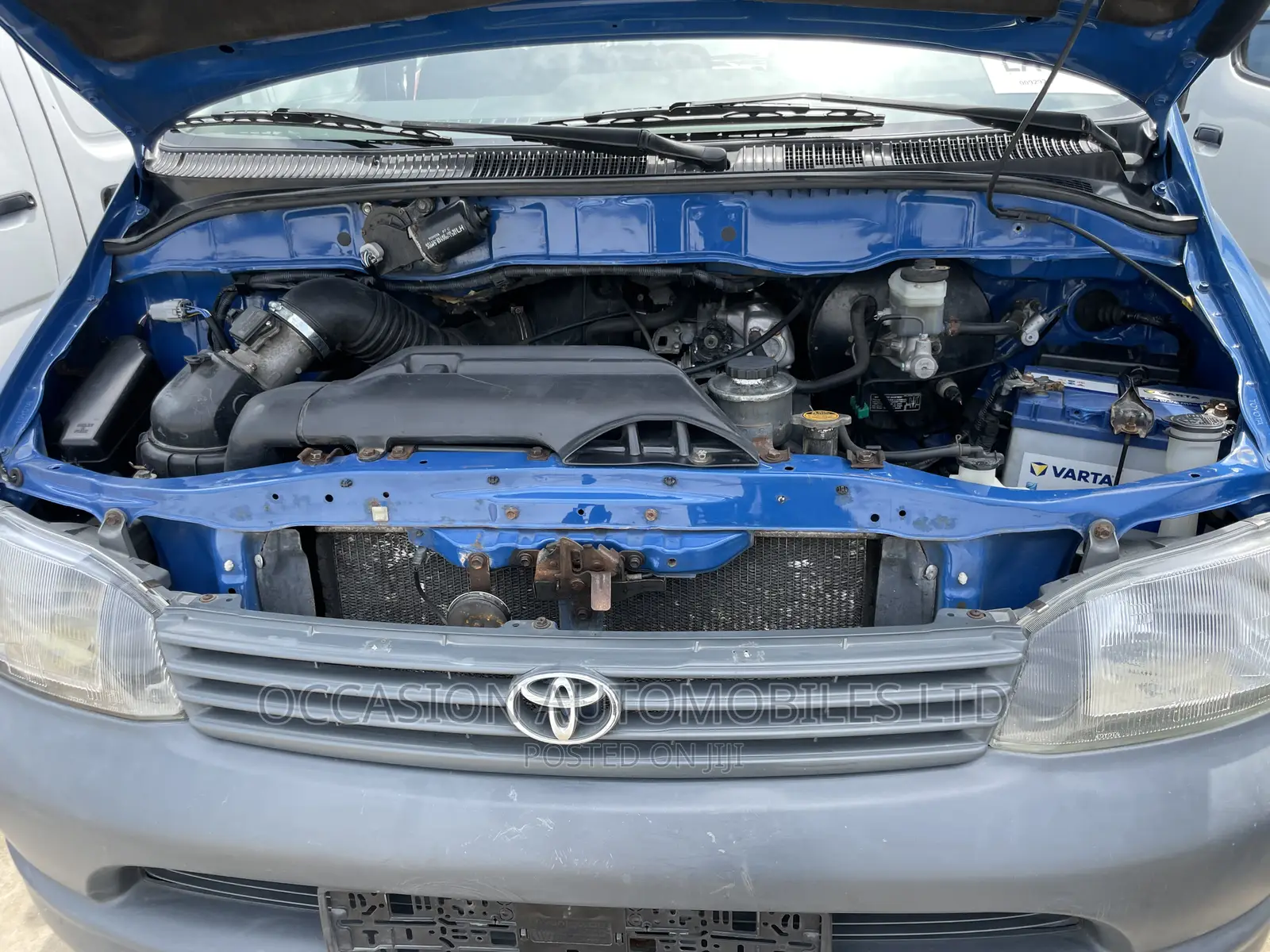 Toyota HiAce 2004 Blue