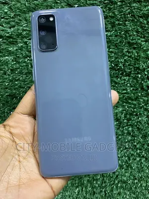 Samsung Galaxy S20 128 GB Gray