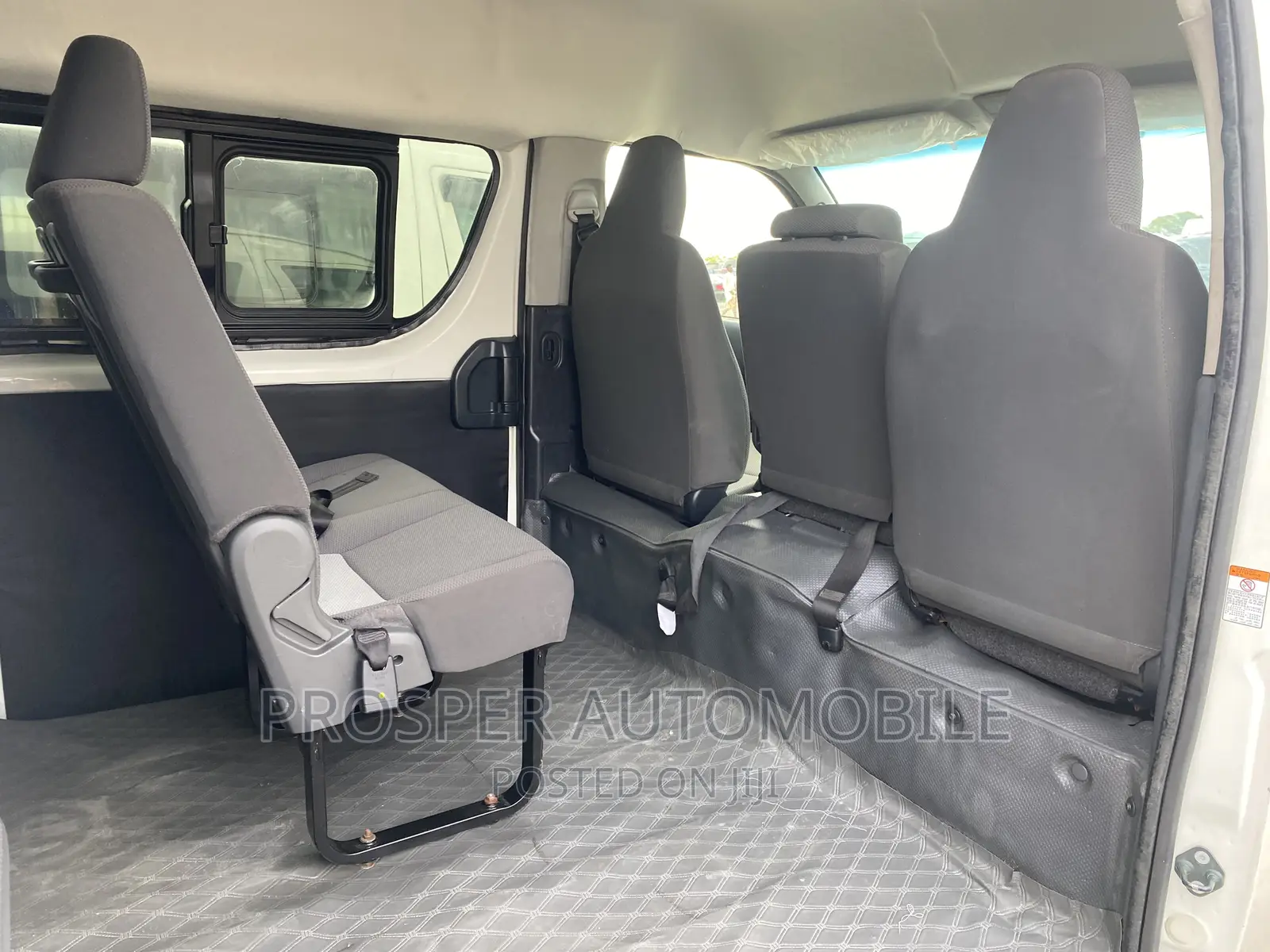 Toyota HiAce 2020 White