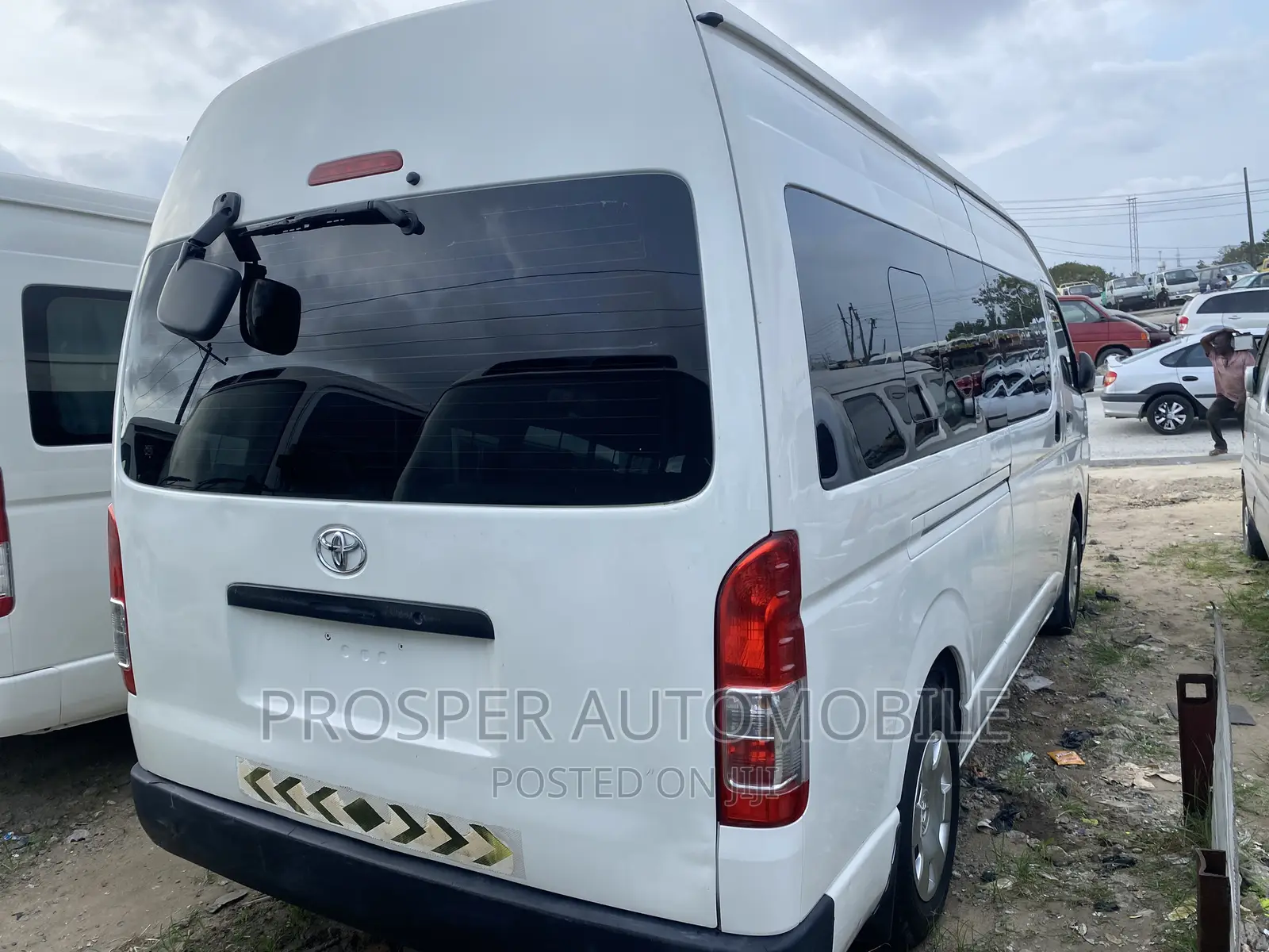 Toyota HiAce 2020 White